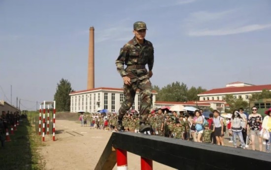 中央軍委批準(zhǔn)發(fā)布 《中國(guó)人民解放軍軍營(yíng)開放辦法》